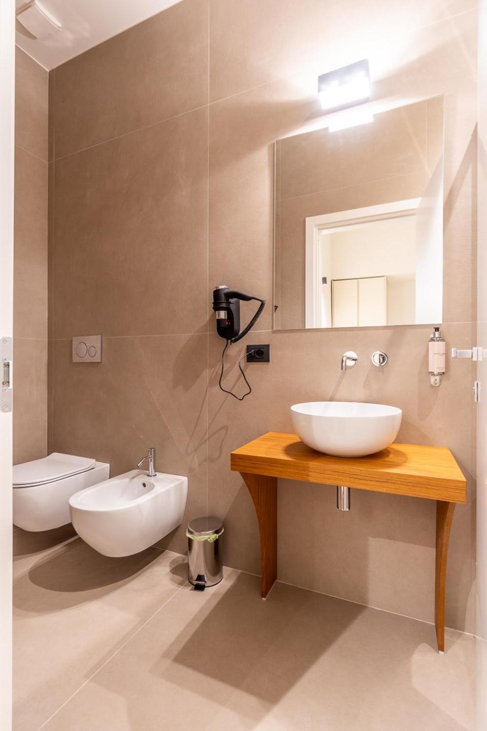 Palazzo Italia Suites Барі Екстер'єр фото