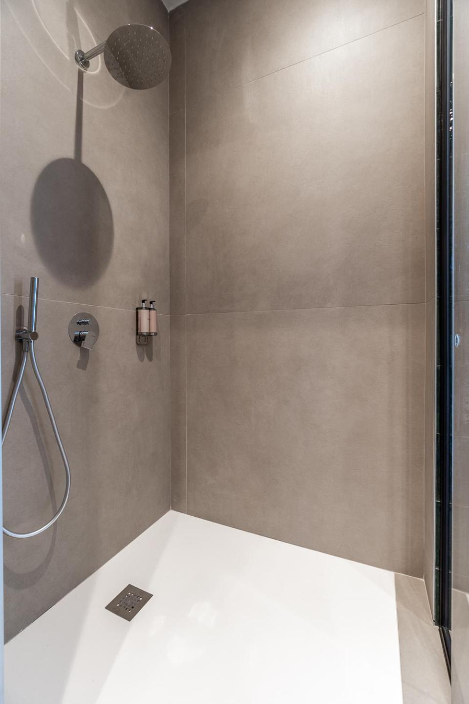 Palazzo Italia Suites Барі Екстер'єр фото