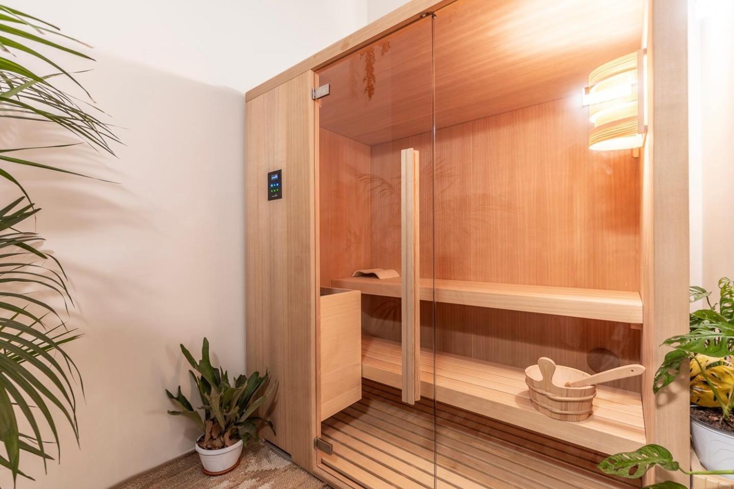 Palazzo Italia Suites Барі Екстер'єр фото