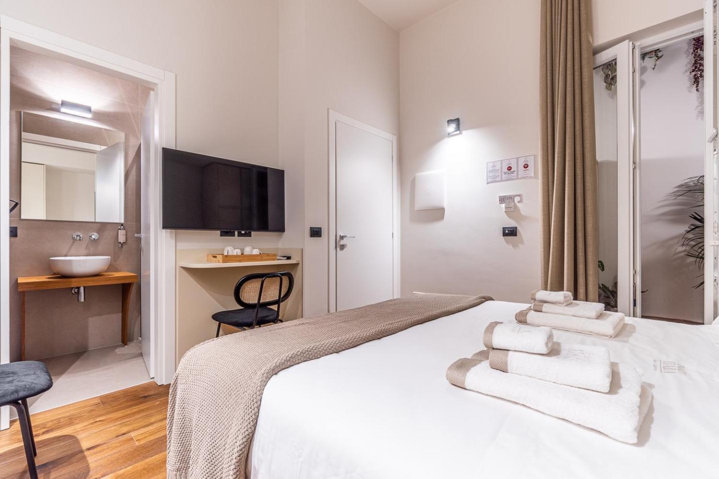 Palazzo Italia Suites Барі Екстер'єр фото