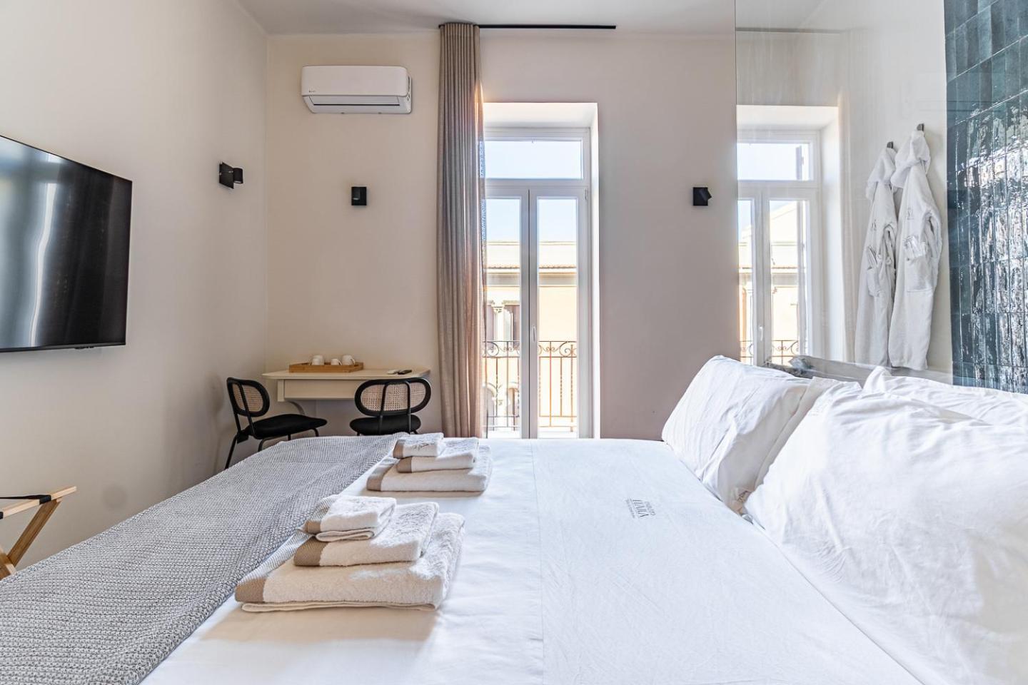 Palazzo Italia Suites Барі Екстер'єр фото