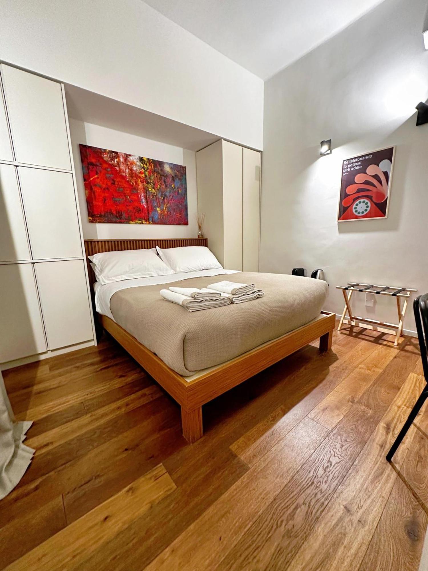 Palazzo Italia Suites Барі Екстер'єр фото